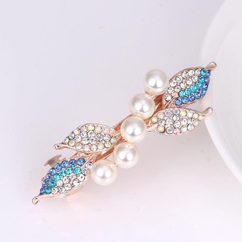 Metal leaf shaped hair clip