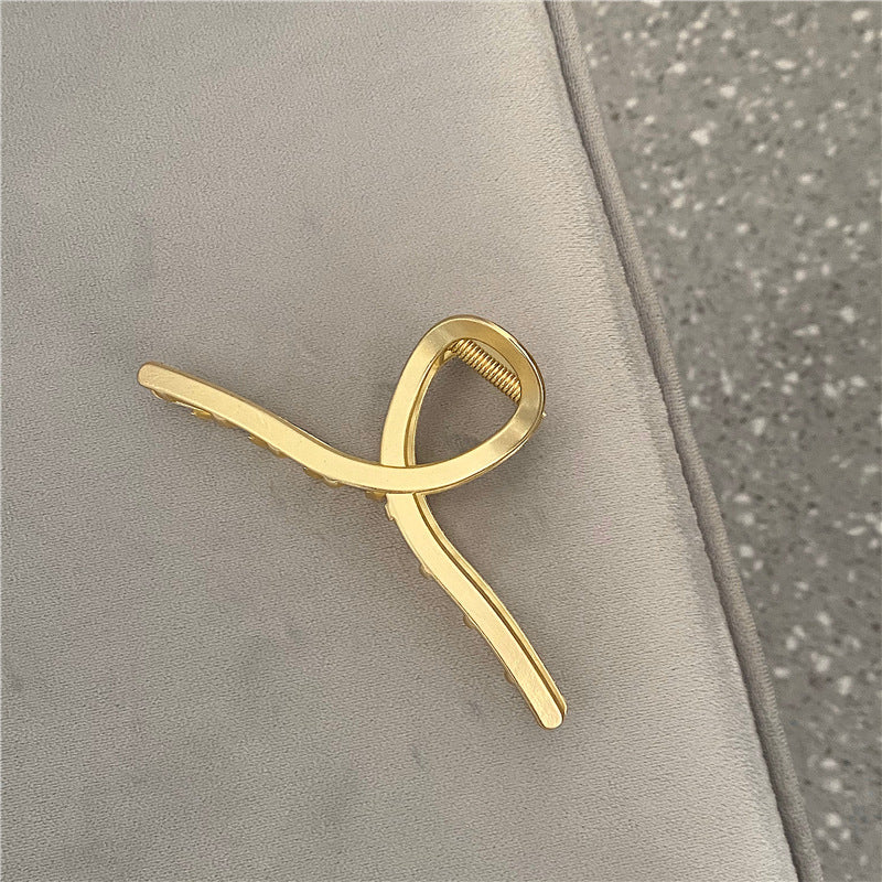 Hair Clip On The Back Of The Head With Metal Clip