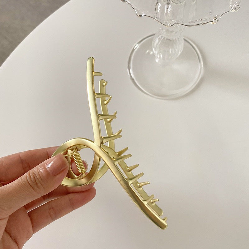 Hair Clip On The Back Of The Head With Metal Clip