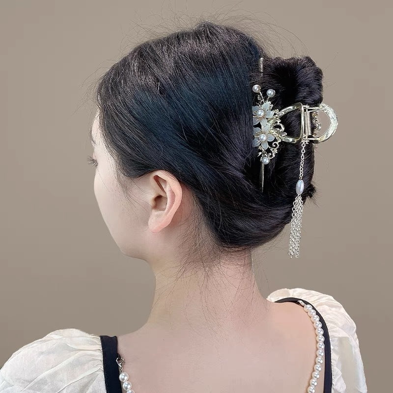 Antique Tassel Large Pearl Clip Metal Hairpin