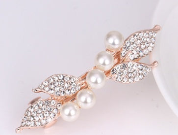 Metal leaf shaped hair clip