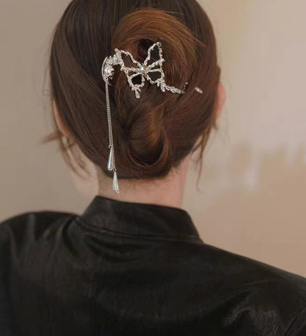 Drill The Back Of The Butterfly Tassel Hairpin