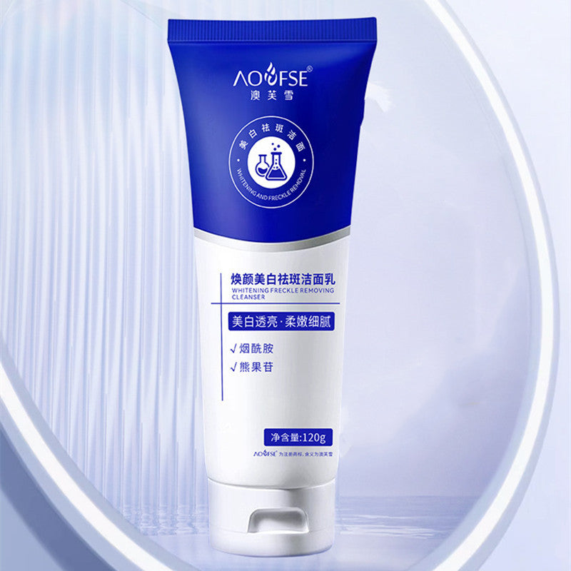 Whitening And Freckle Removing Facial Cleanser Mild Cleansing And Oil Controlling