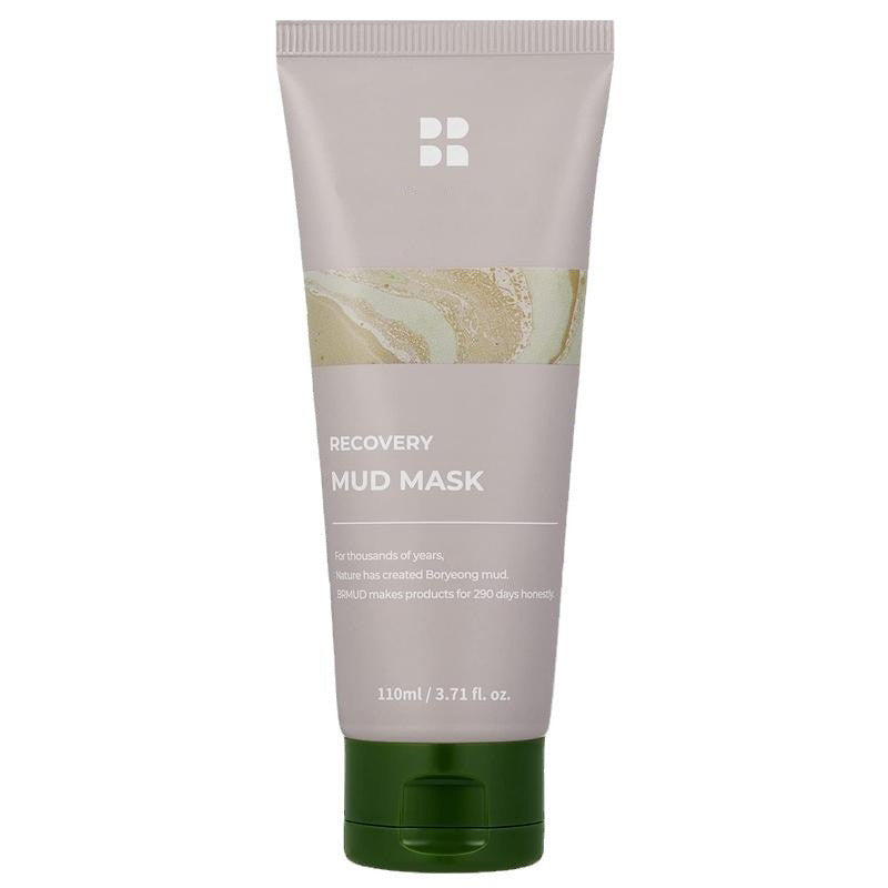 Clay Mask Apply To Clean Pores
