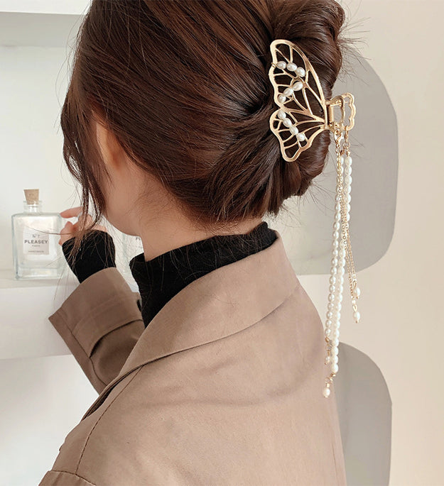 Large Metal Grab Clip On Back Of Head With Pearl Bow
