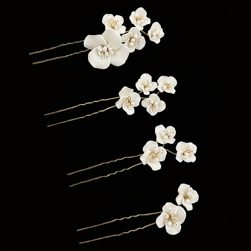 White Ceramic Flower Headed Hairpin