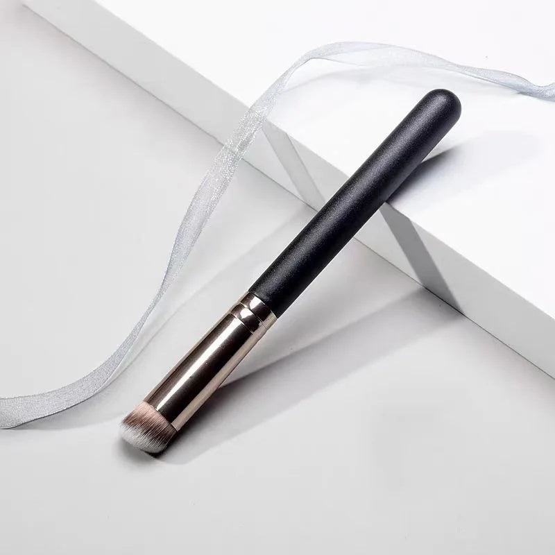 Foundation Concealer Brush, Premium Contour Blusher Brushes, Flawless Under Eye Dense Face Makeup Brush For Blending