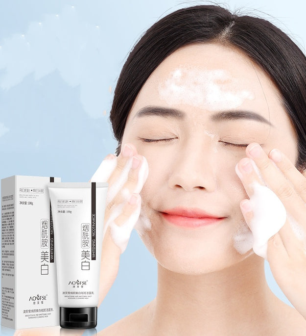 Whitening And Freckle Removing Facial Cleanser Cleansing Pores