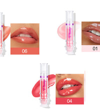 Lip plumper with chili extract in three shades shown with lip swatches and gloss tubes